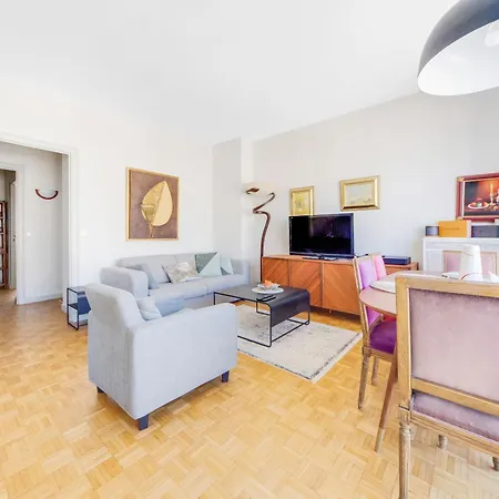 Apartment Triangle D Or Champs Elysees